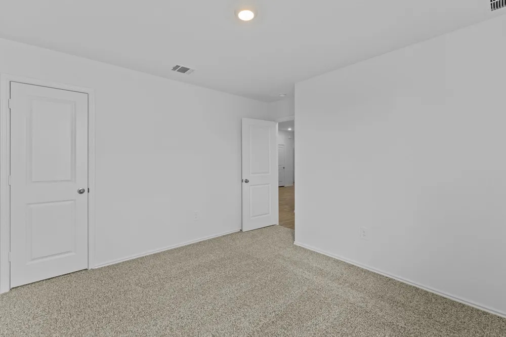 12216 Silverton Tree Bend Mustang Ridge, TX 78610