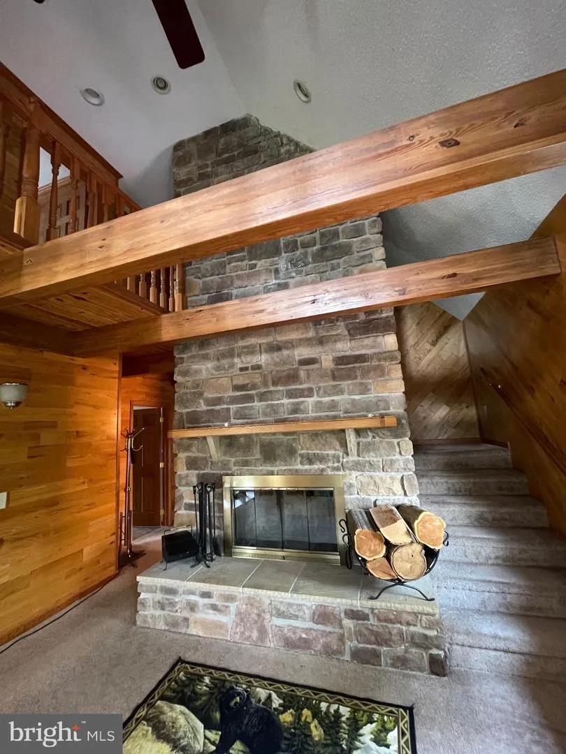 219 EBY DRIVE Petersburg, WV 26847