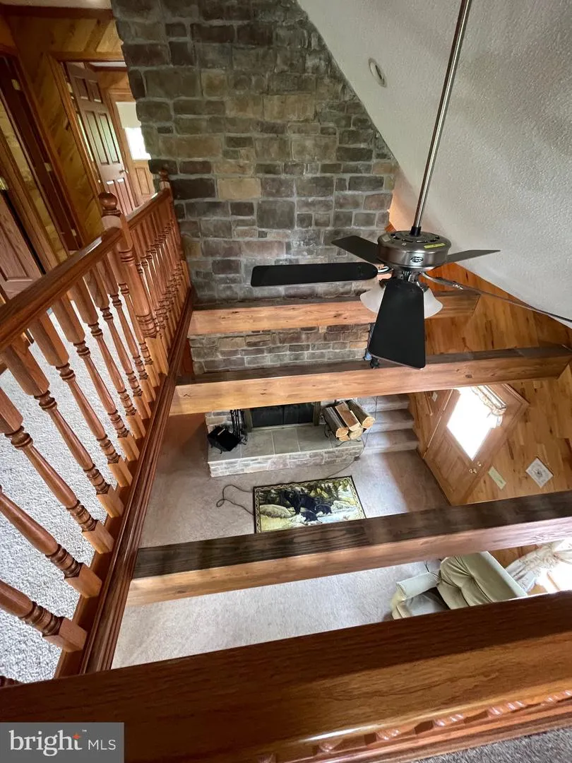 219 EBY DRIVE Petersburg, WV 26847