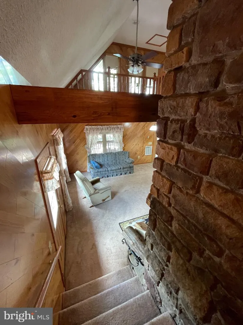 219 EBY DRIVE Petersburg, WV 26847