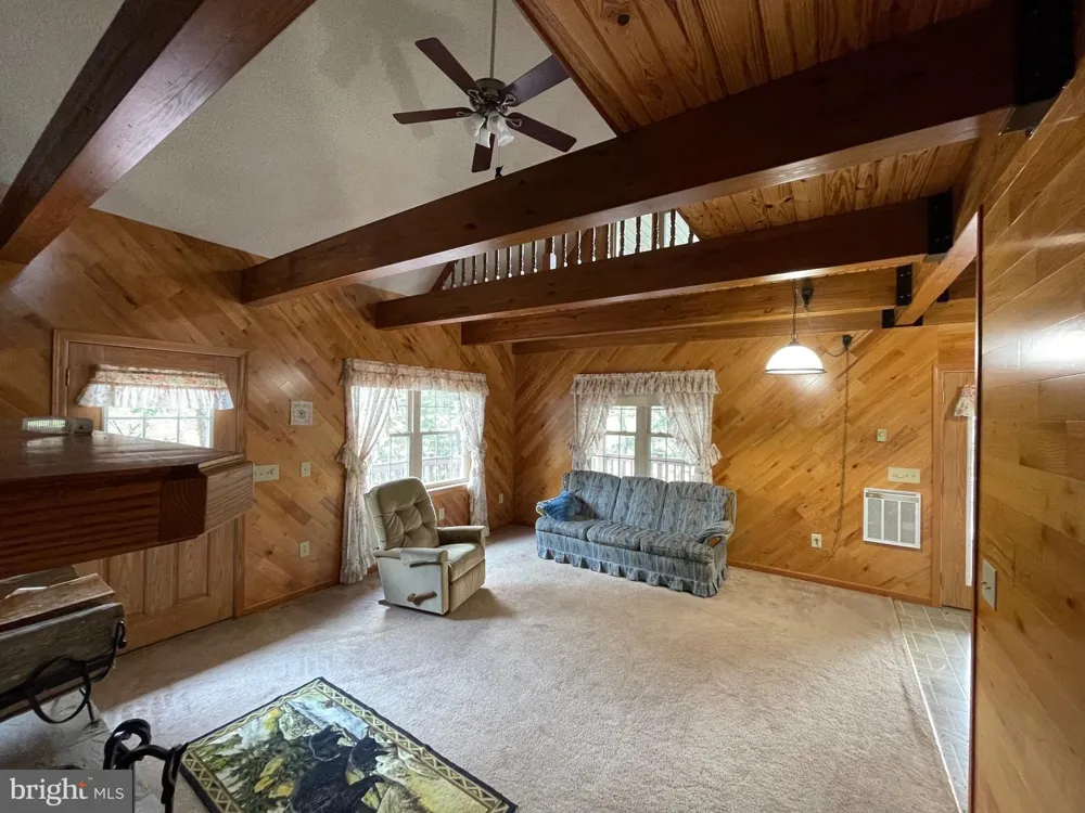 219 EBY DRIVE Petersburg, WV 26847
