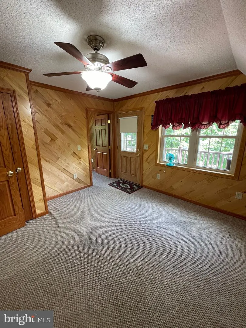 219 EBY DRIVE Petersburg, WV 26847