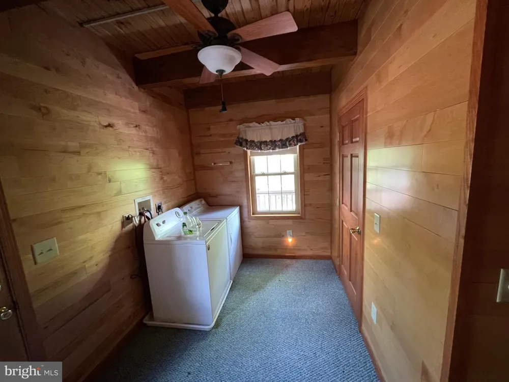219 EBY DRIVE Petersburg, WV 26847