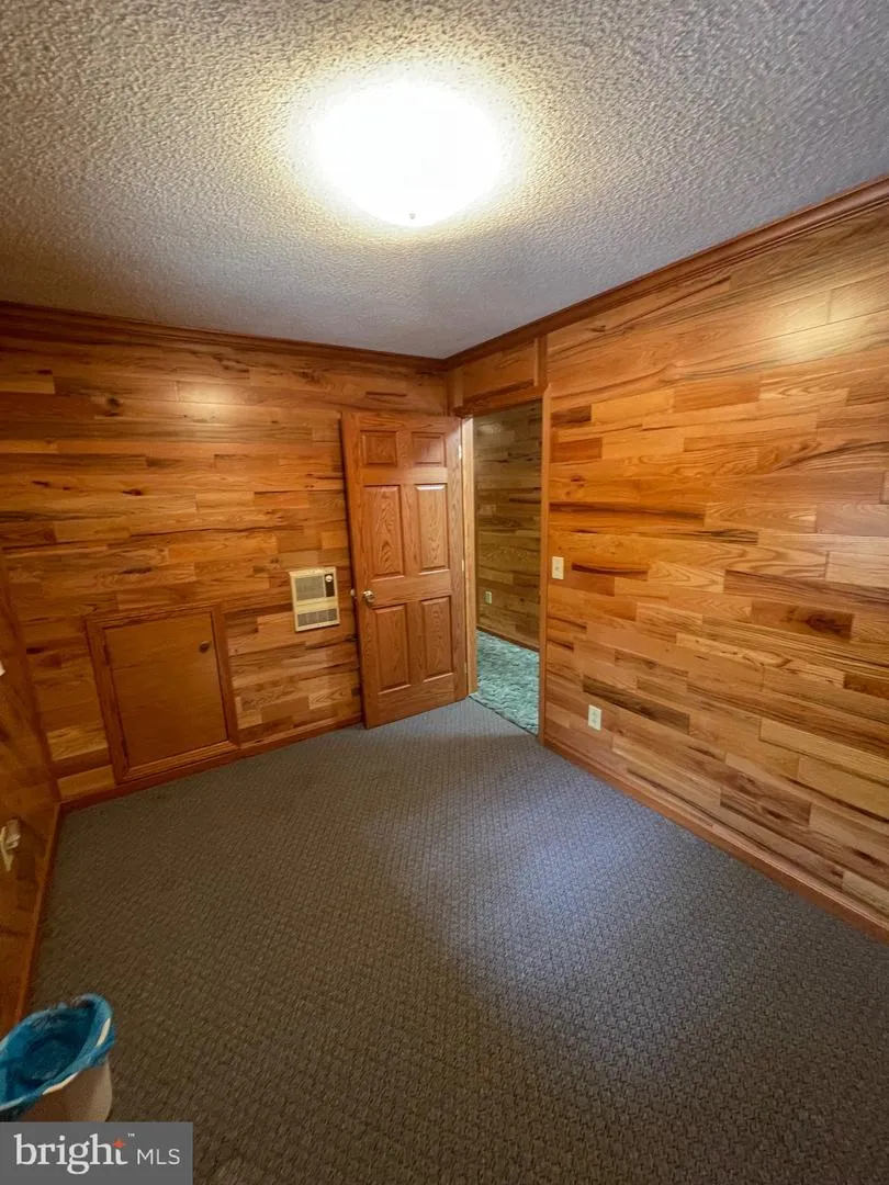 219 EBY DRIVE Petersburg, WV 26847