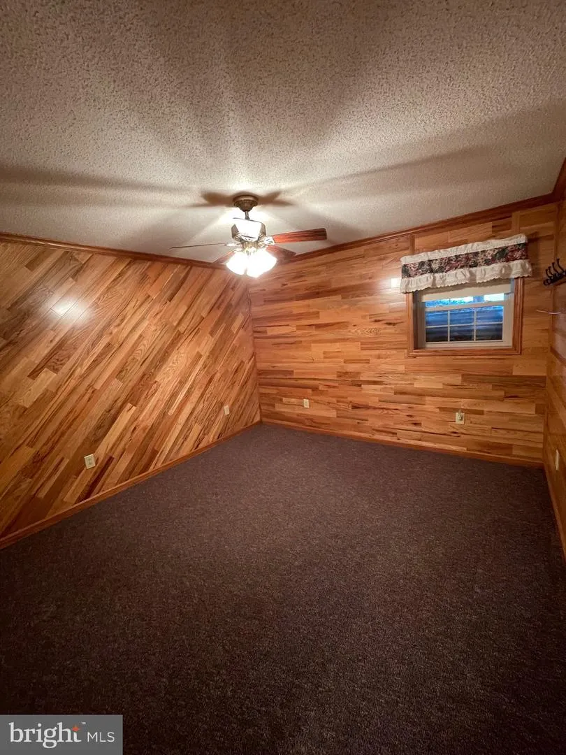 219 EBY DRIVE Petersburg, WV 26847
