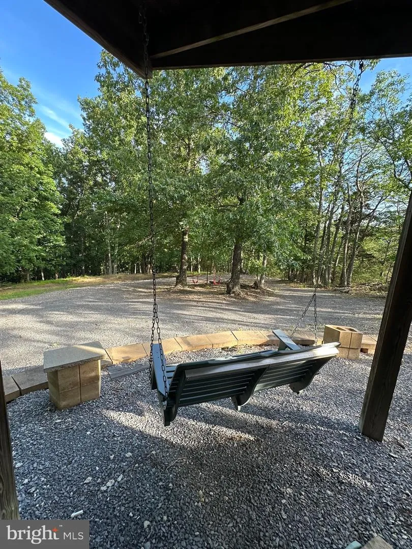 219 EBY DRIVE Petersburg, WV 26847