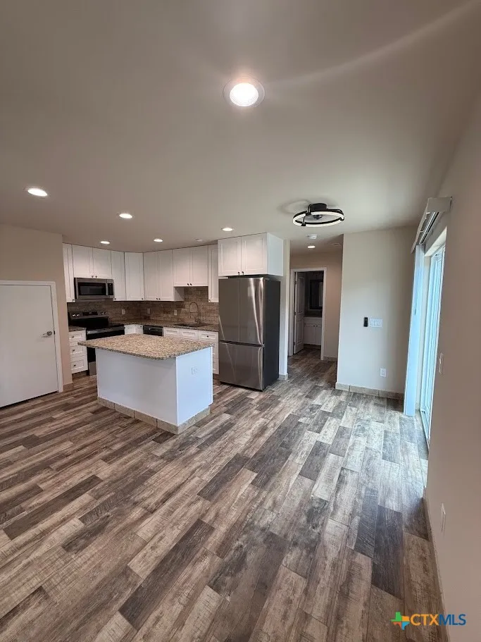 1008 Makayla Drive #10/12/14 Canyon Lake, TX 78133