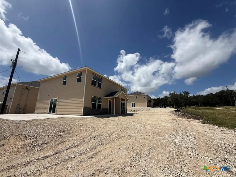 1008 Makayla Drive #10/12/14 Canyon Lake, TX 78133