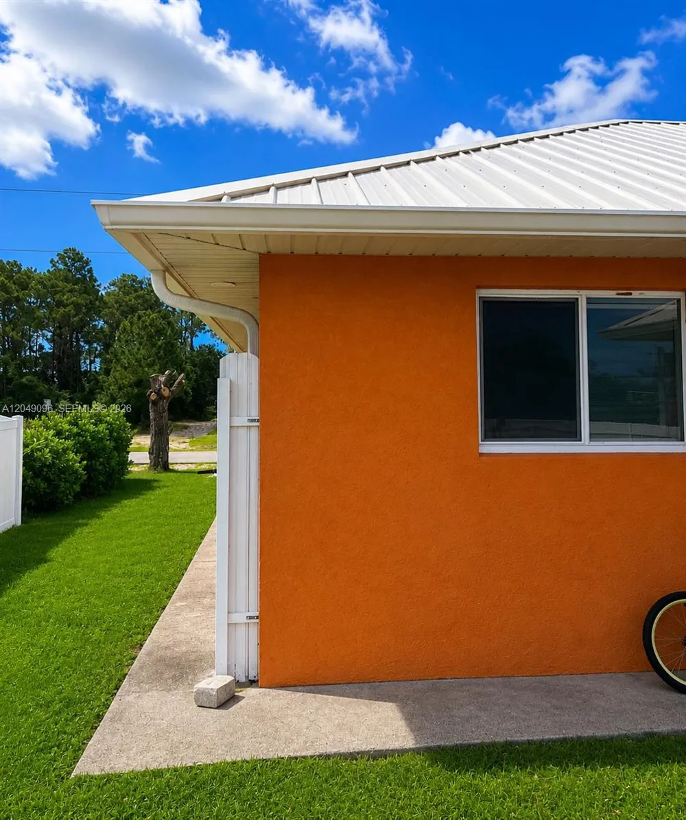 2903 19TH ST SW Lehigh Acres, FL 33976