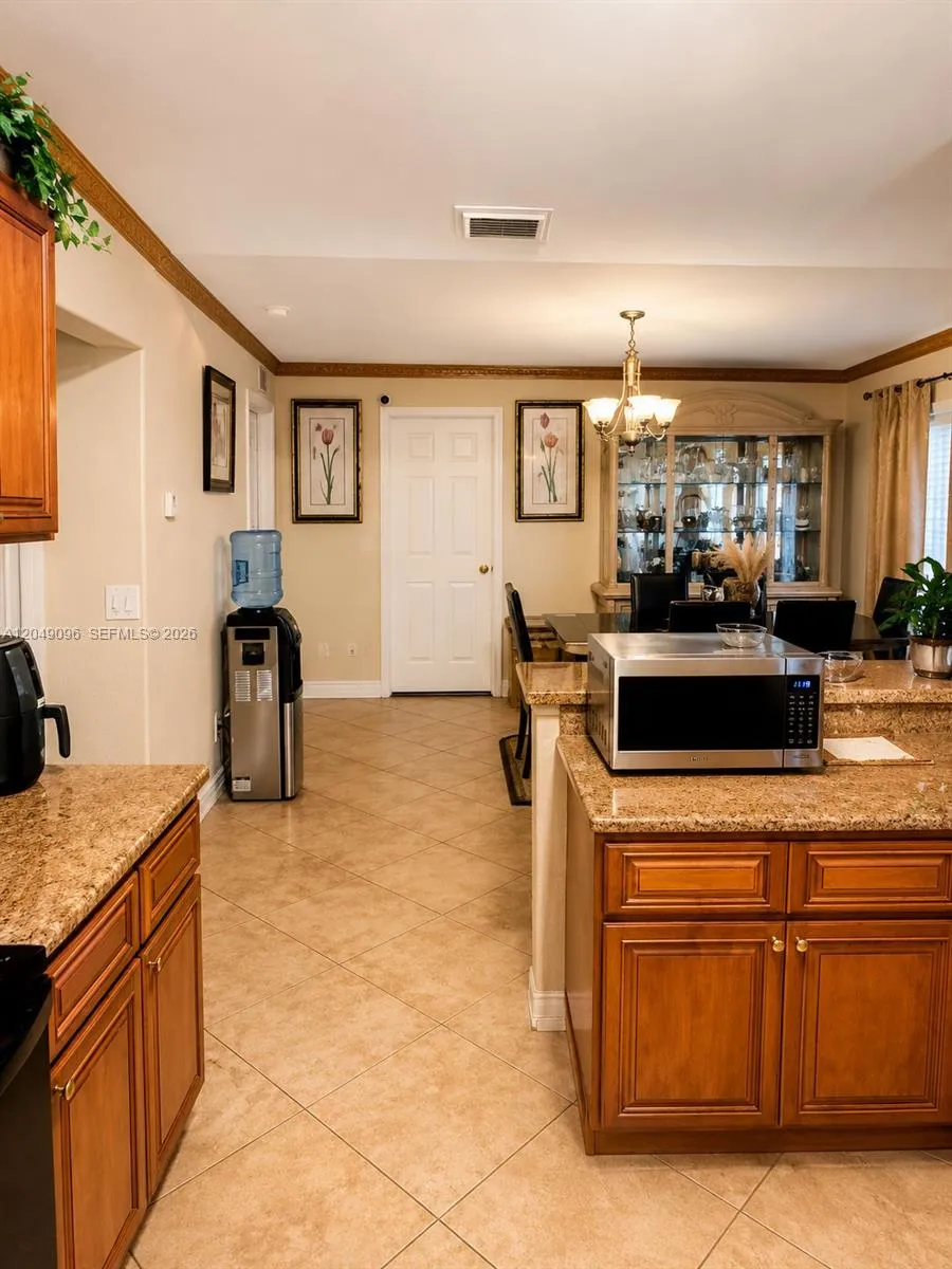 2903 19TH ST SW Lehigh Acres, FL 33976