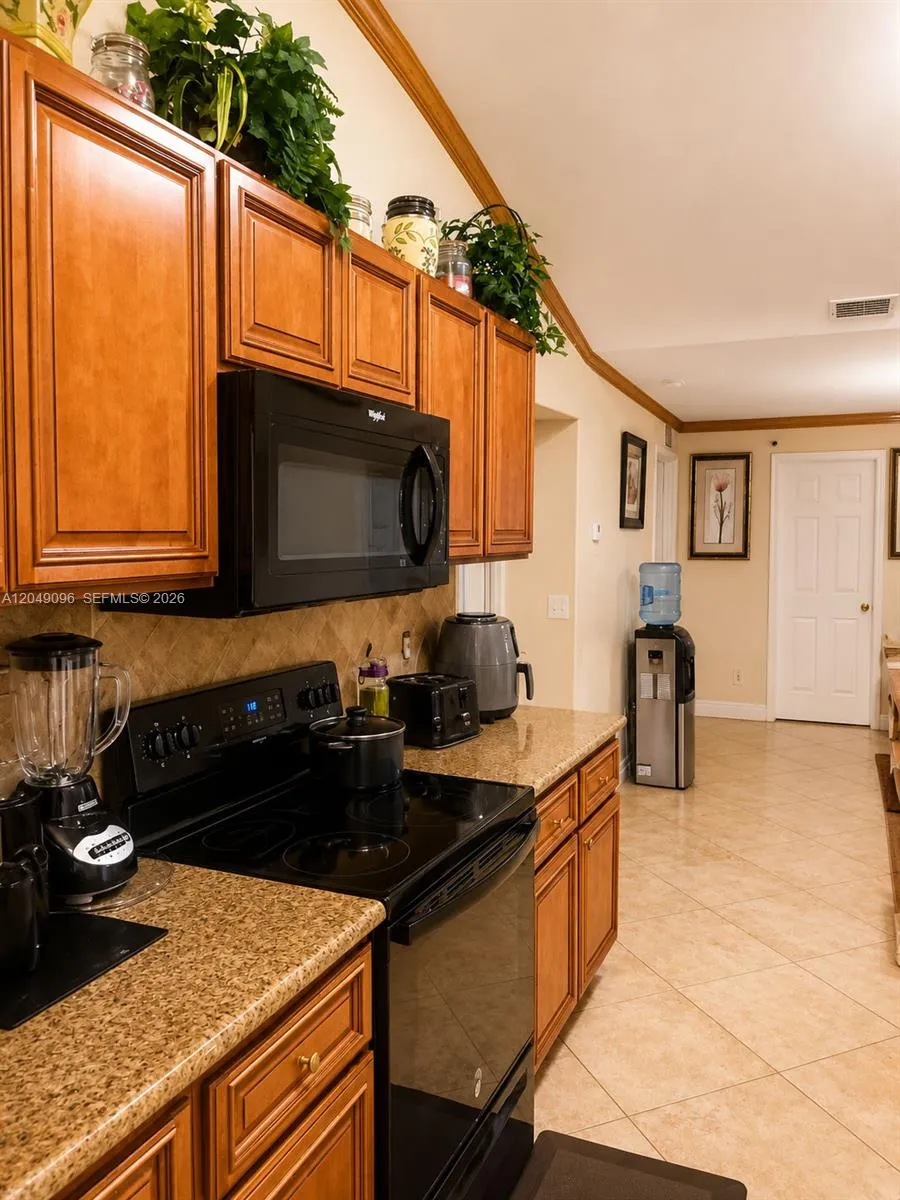 2903 19TH ST SW Lehigh Acres, FL 33976