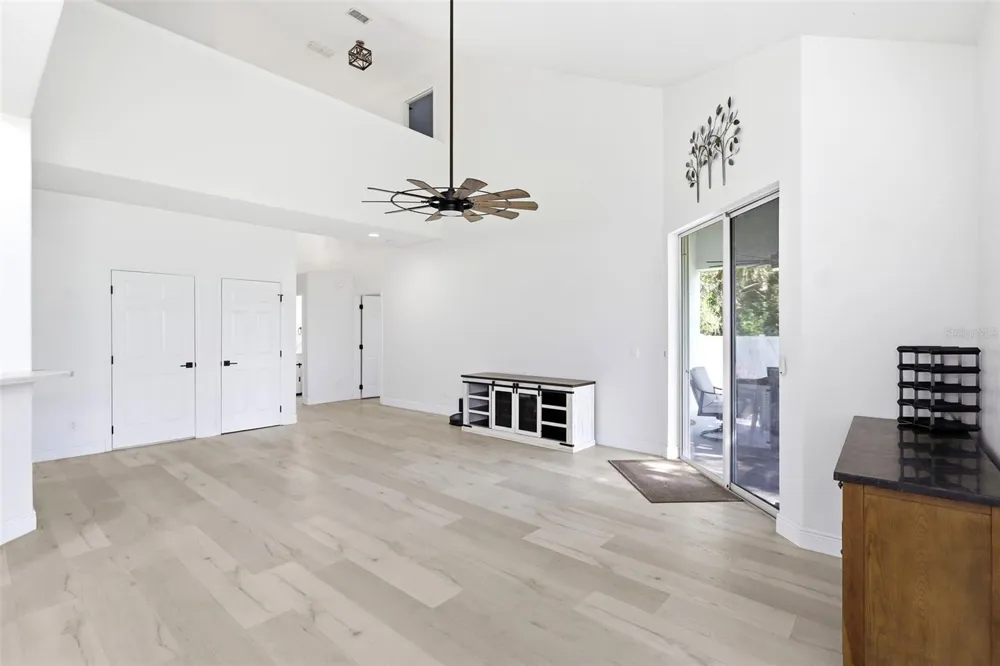 609 RHODES DRIVE Deland, FL 32720