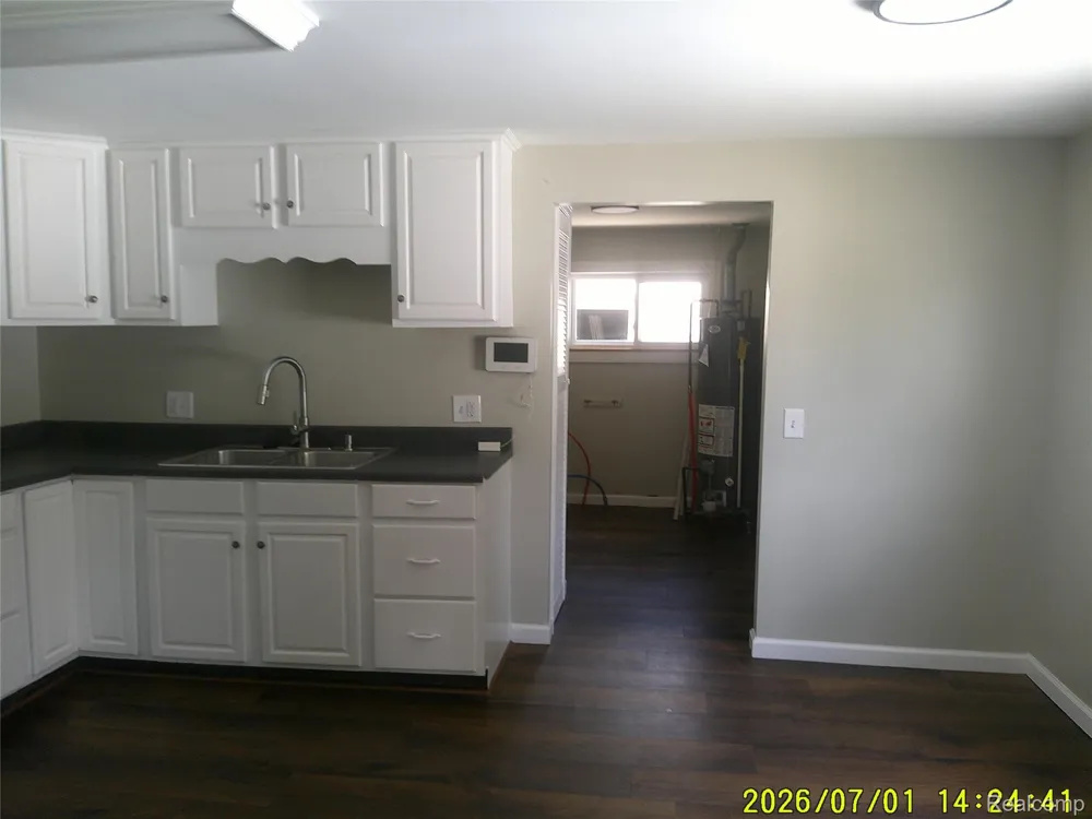 3490 Beveridge Road Flint Charter Township, MI 48532