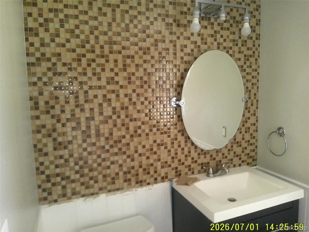 3490 Beveridge Road Flint Charter Township, MI 48532