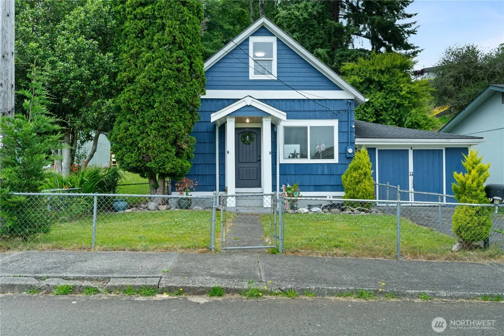 618 Randall Street Aberdeen, WA 98520
