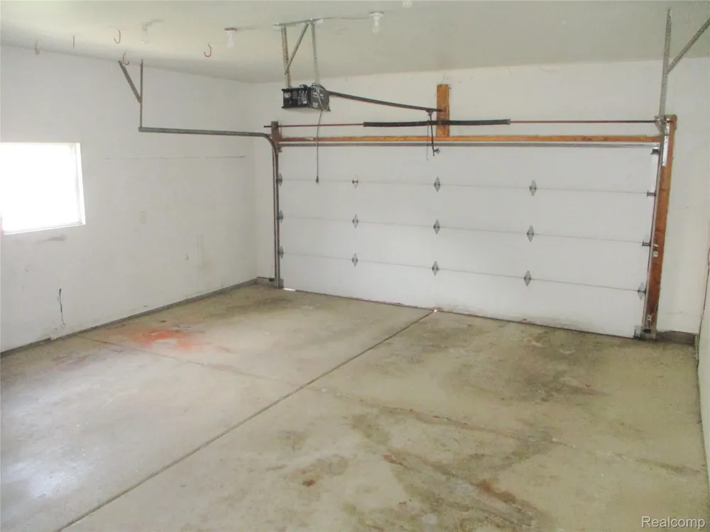33443 Paoletti Fraser City, MI 48026