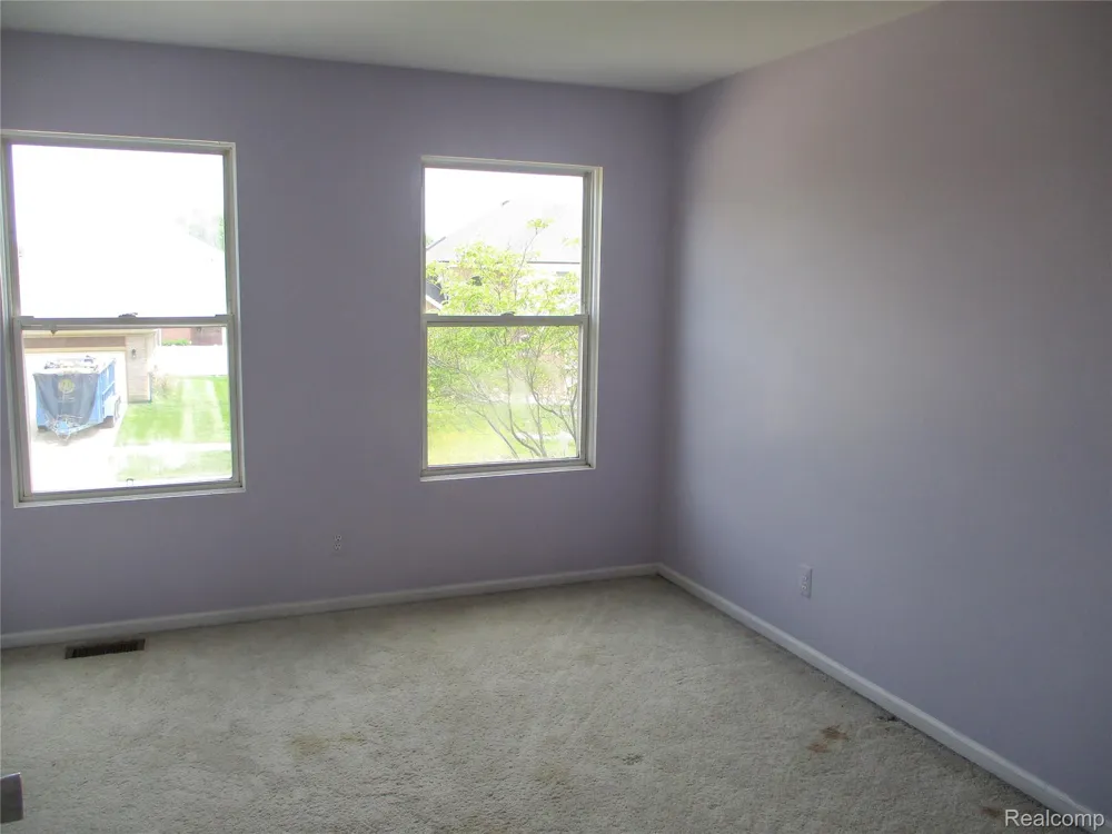 33443 Paoletti Fraser City, MI 48026