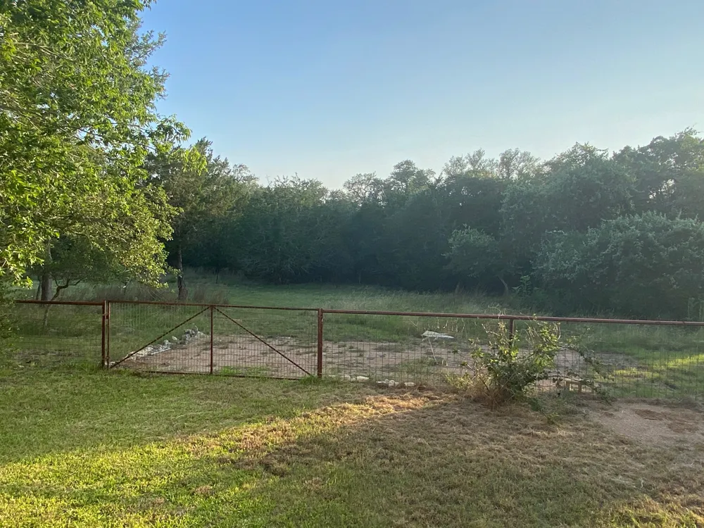 306 Plainview Road Wimberley, TX 78676