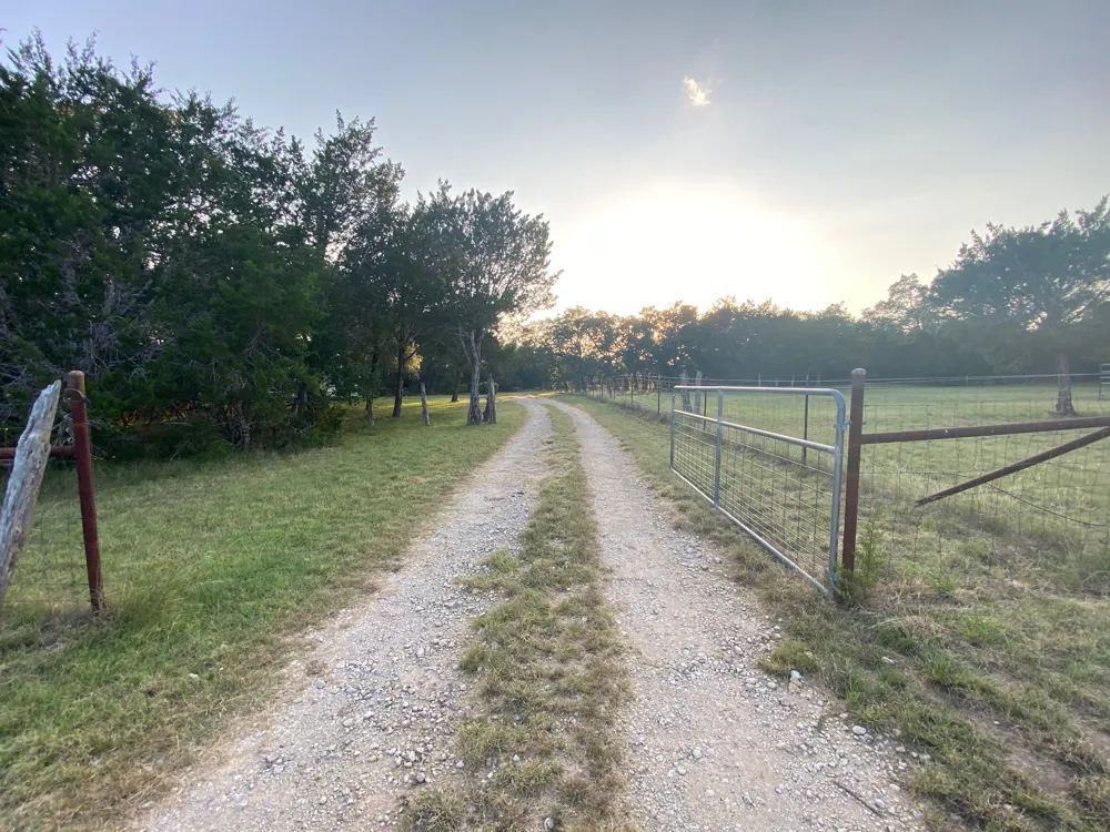 306 Plainview Road Wimberley, TX 78676