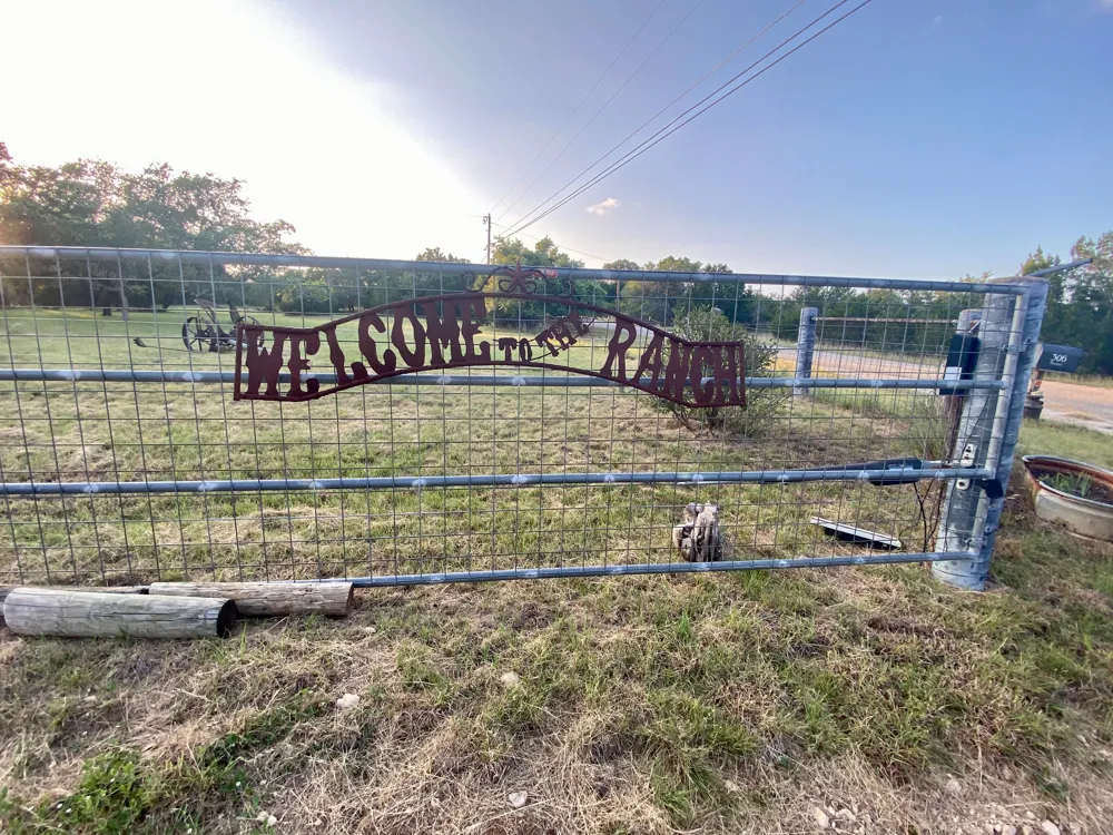 306 Plainview Road Wimberley, TX 78676