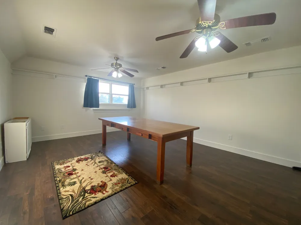 306 Plainview Road Wimberley, TX 78676