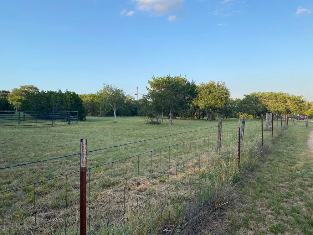 306 Plainview Road Wimberley, TX 78676