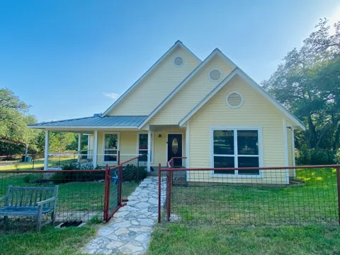 306 Plainview Road