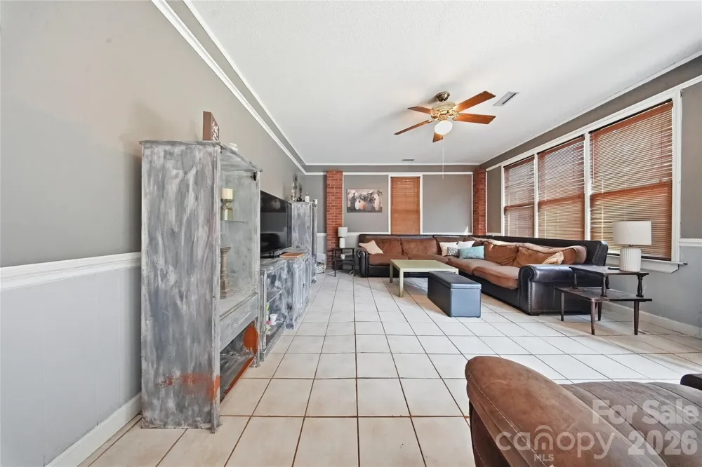 4473 Daniels Street Maiden, NC 28650