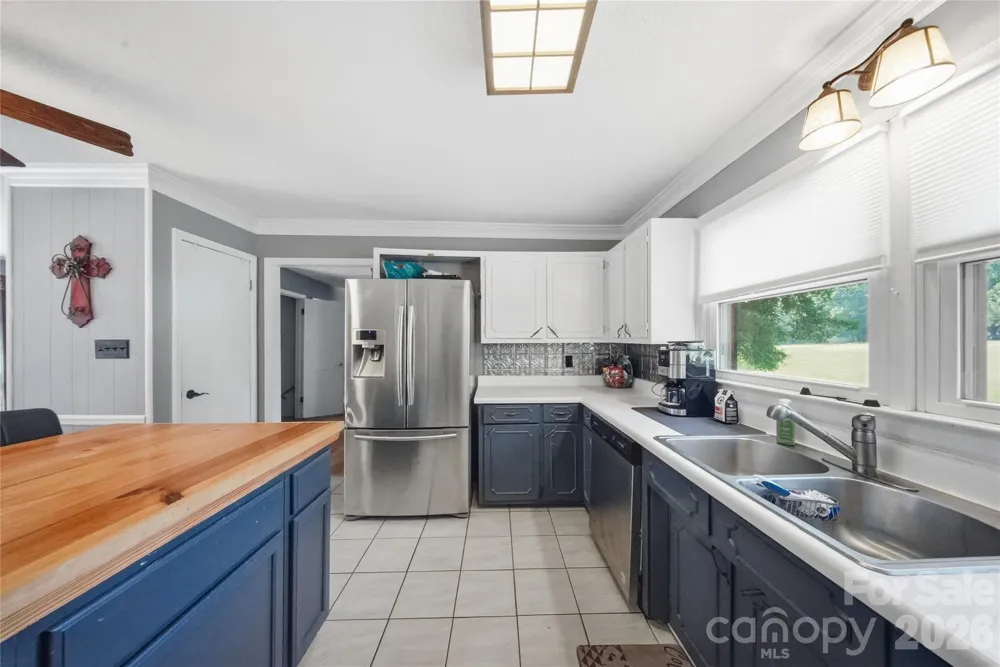 4473 Daniels Street Maiden, NC 28650