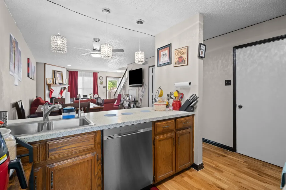 139 Graystone Place Duncanville, TX 75137