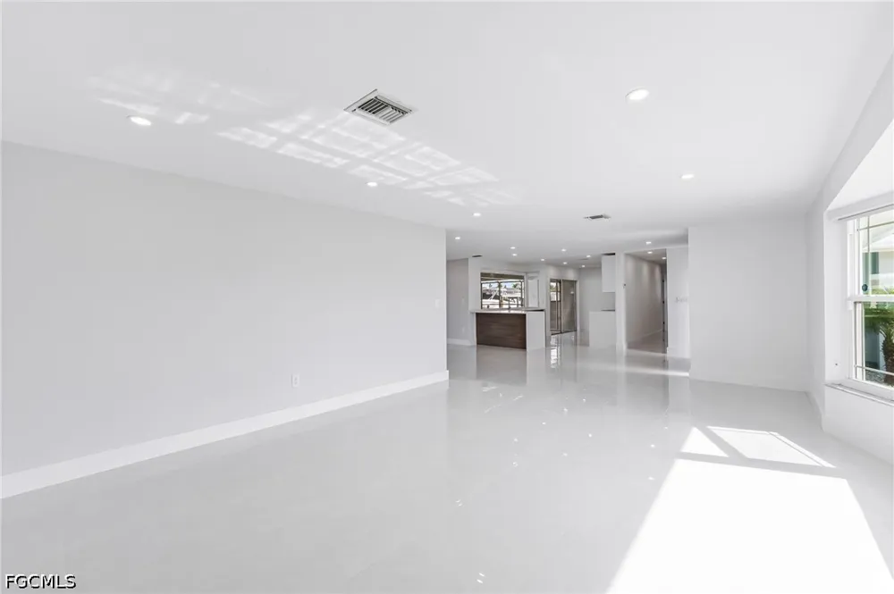 Cascade Way North Fort Myers, FL 33917