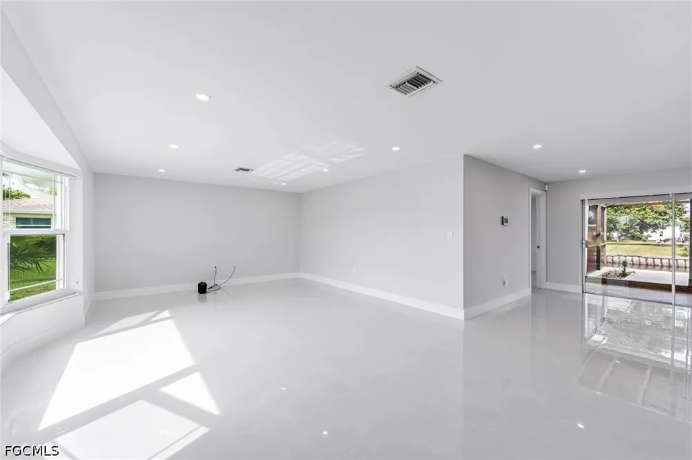 Cascade Way North Fort Myers, FL 33917