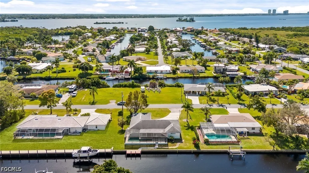 Cascade Way North Fort Myers, FL 33917