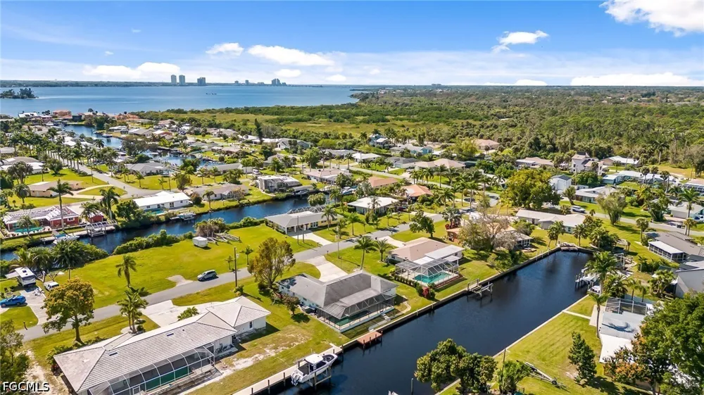 Cascade Way North Fort Myers, FL 33917