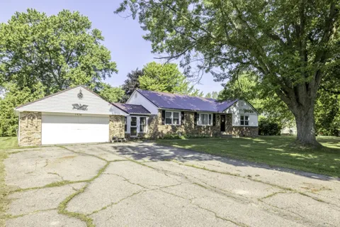 5920 Lakeshore Road