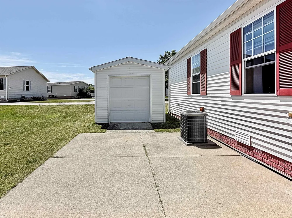 37037 Millstone Trail Lenox Township, MI 48048