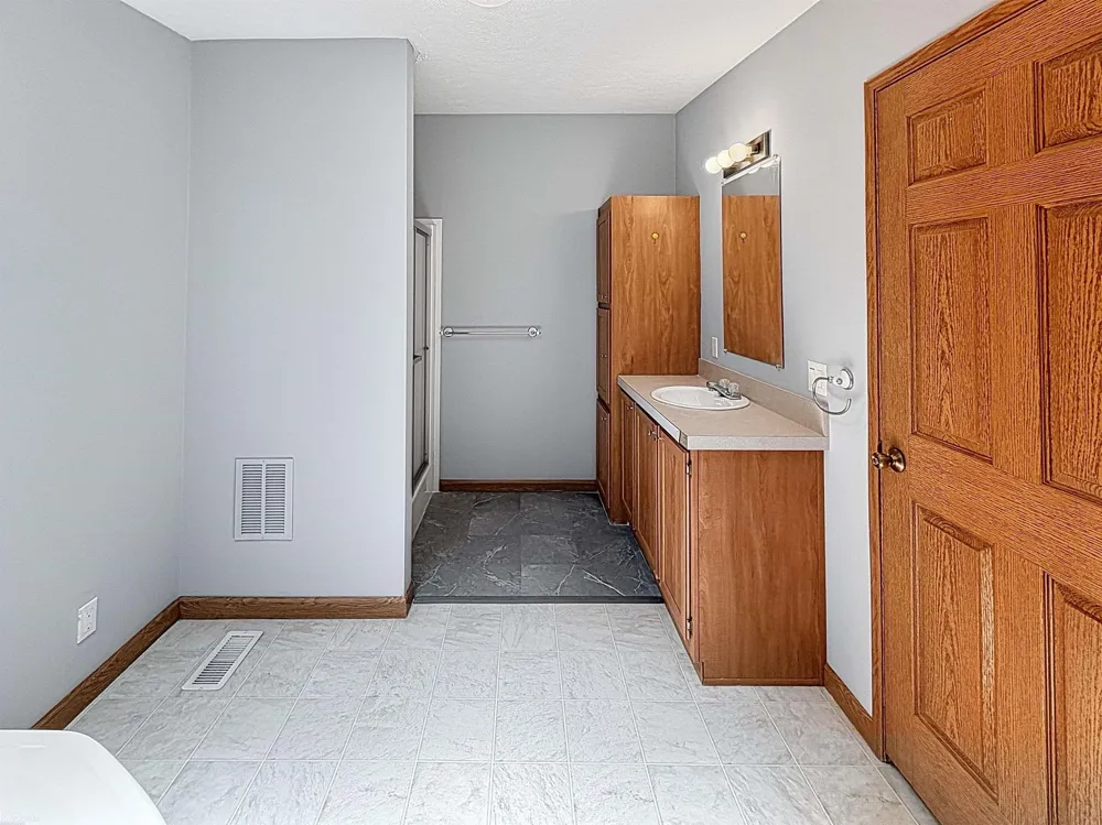 37037 Millstone Trail Lenox Township, MI 48048