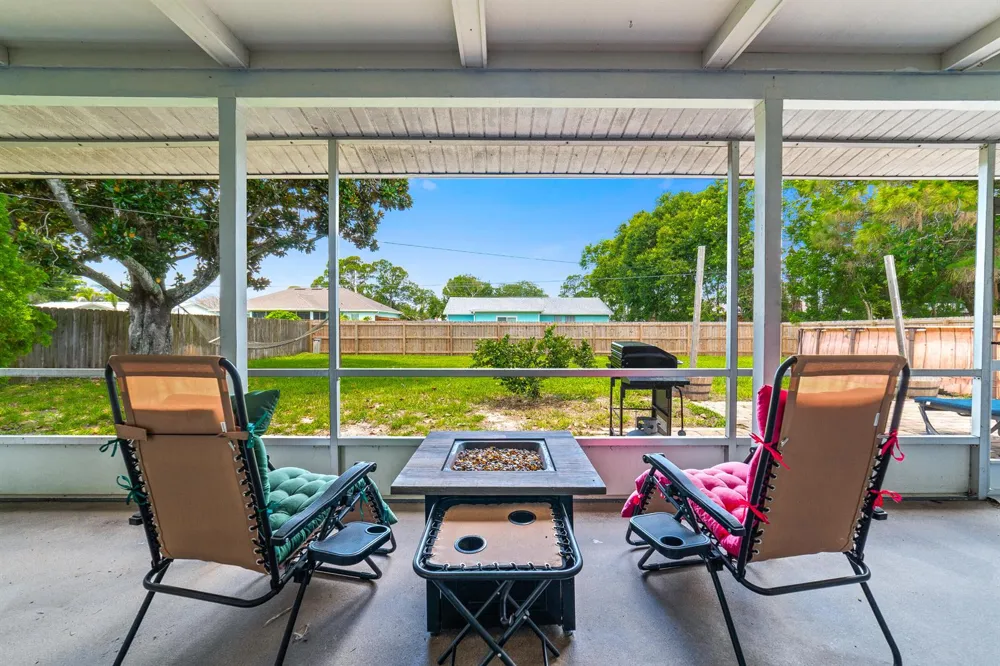 542 Saunders Street Sebastian, FL 32958