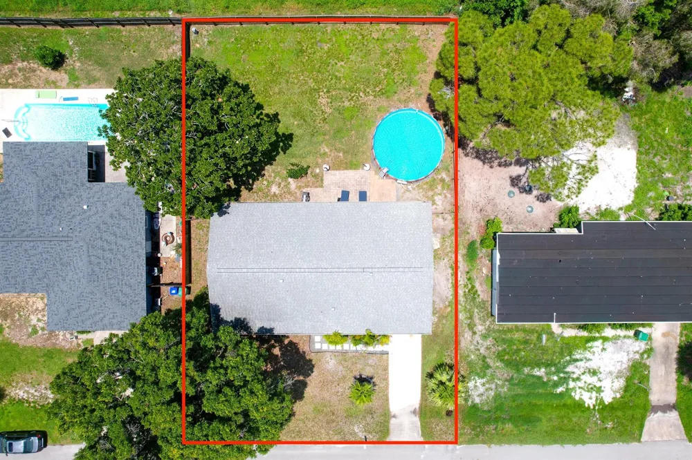 542 Saunders Street Sebastian, FL 32958