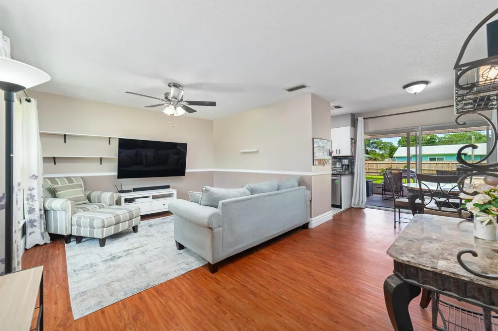 542 Saunders Street Sebastian, FL 32958