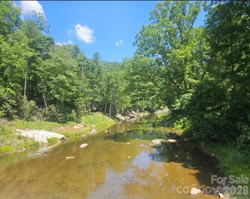 886 Hanging Rock Road Spruce Pine, NC 28777