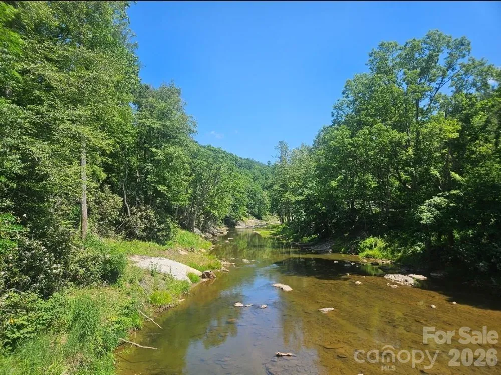 886 Hanging Rock Road Spruce Pine, NC 28777