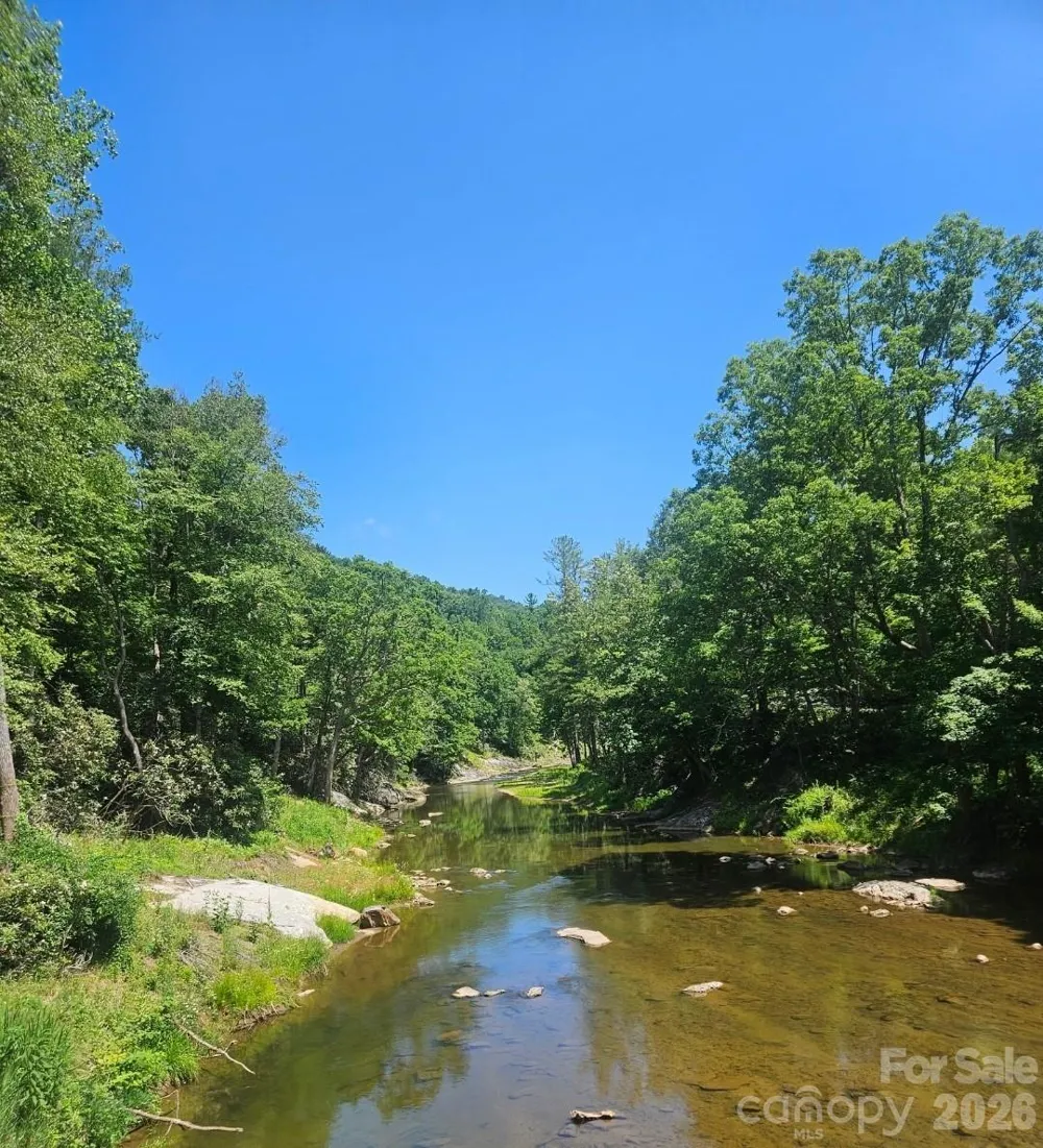 886 Hanging Rock Road Spruce Pine, NC 28777