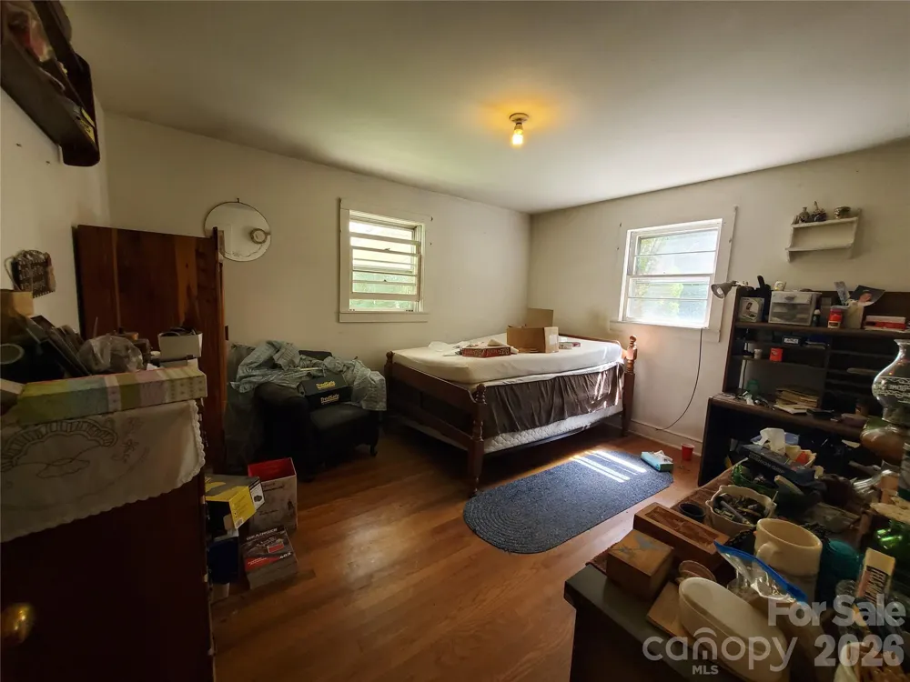 886 Hanging Rock Road Spruce Pine, NC 28777