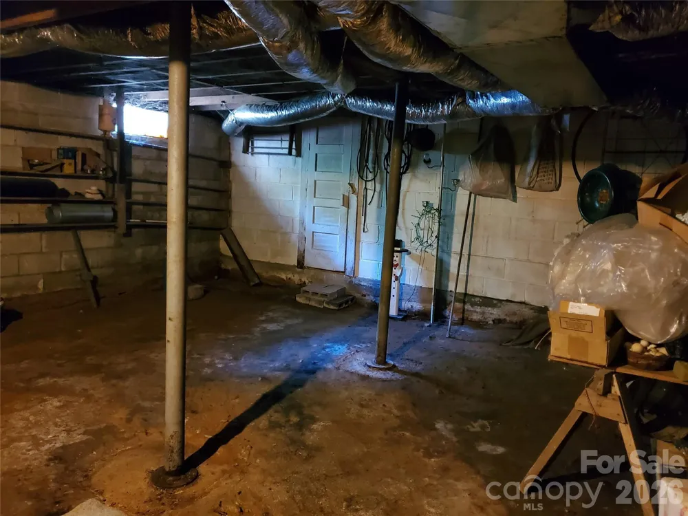 886 Hanging Rock Road Spruce Pine, NC 28777