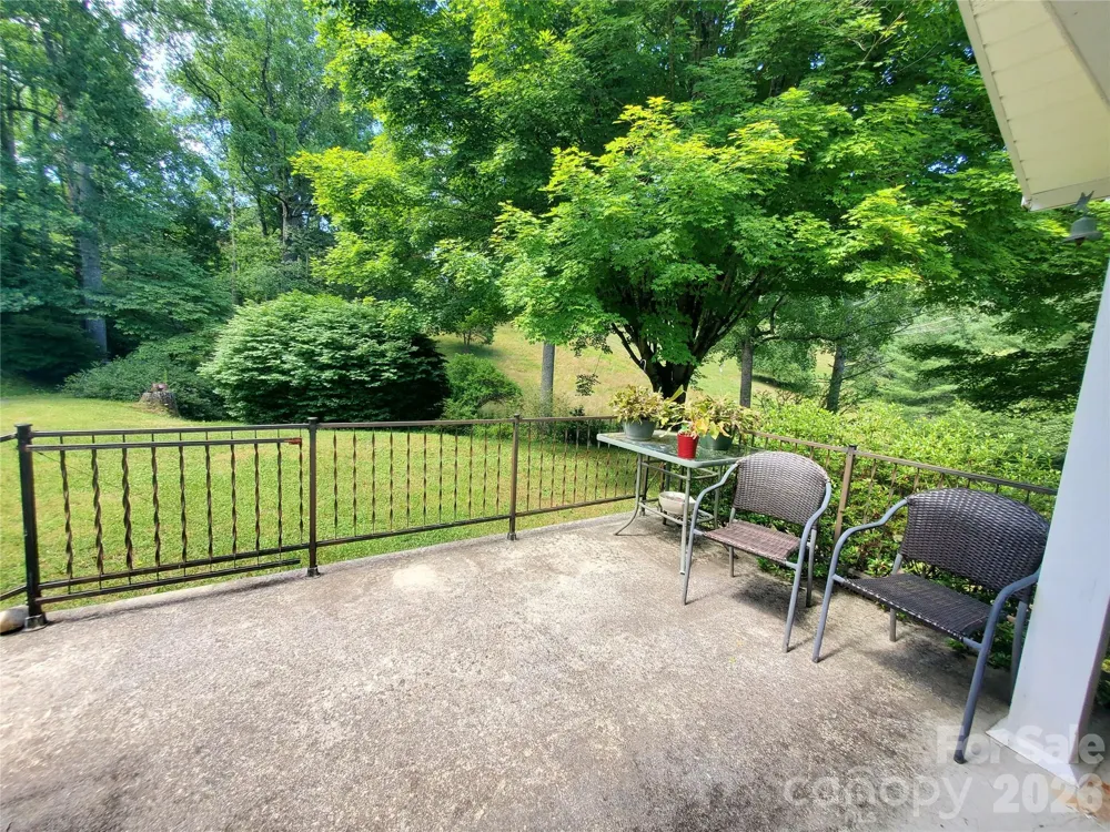 886 Hanging Rock Road Spruce Pine, NC 28777
