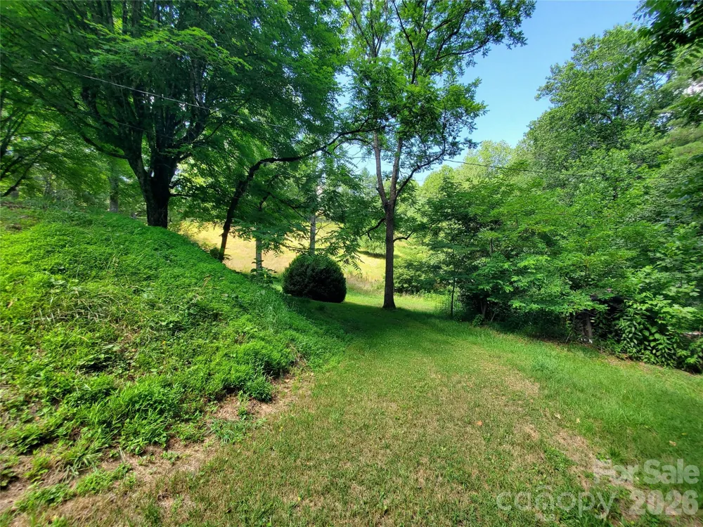886 Hanging Rock Road Spruce Pine, NC 28777