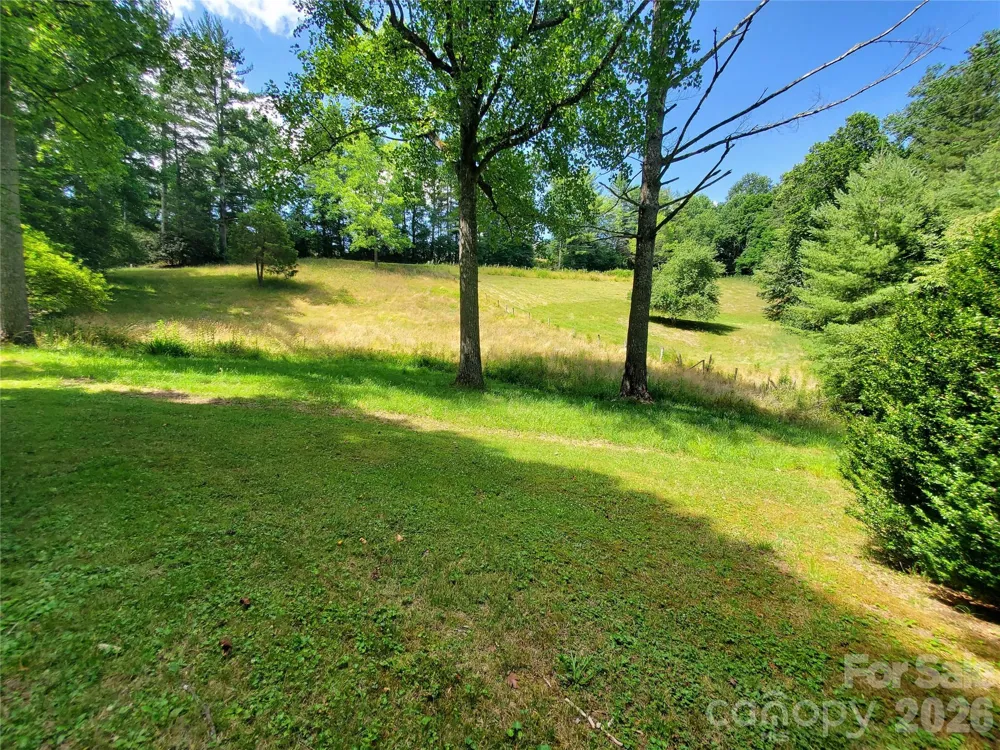 886 Hanging Rock Road Spruce Pine, NC 28777