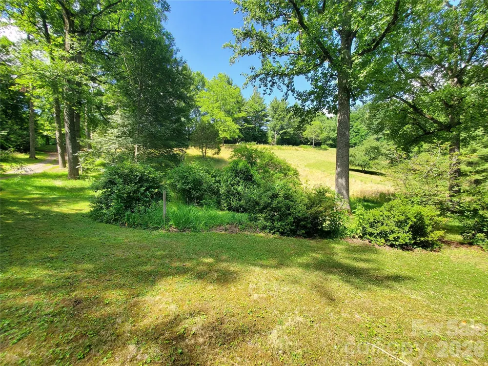886 Hanging Rock Road Spruce Pine, NC 28777