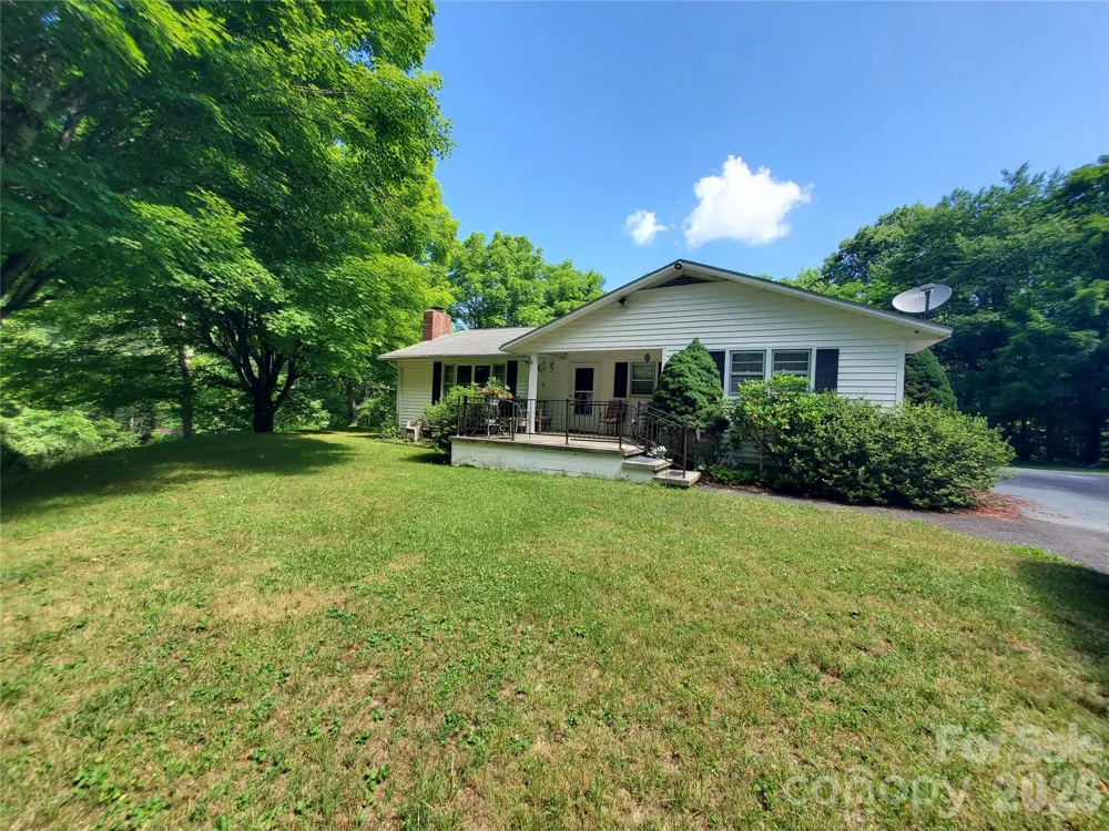 886 Hanging Rock Road Spruce Pine, NC 28777